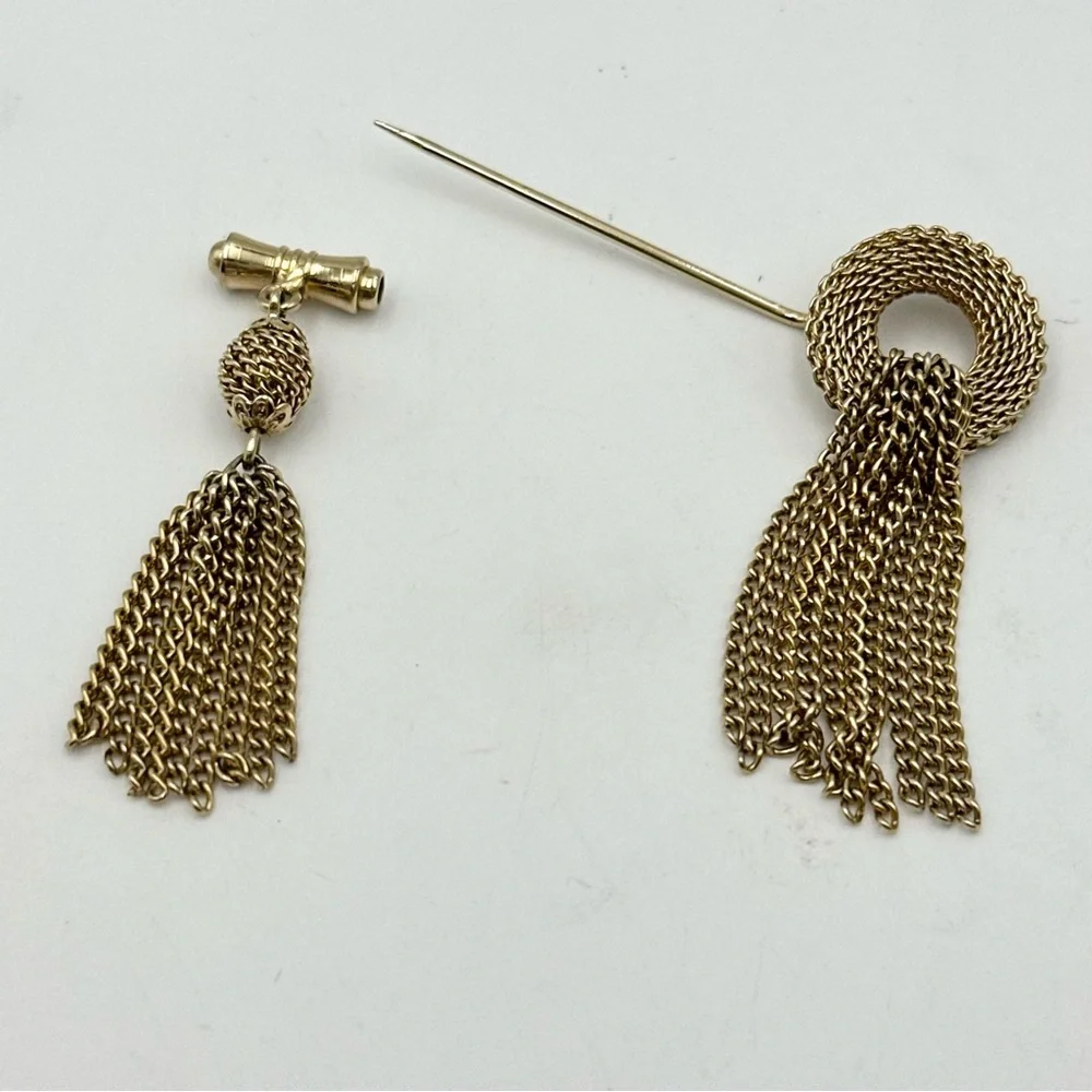 Vintage Caroline Emmons Tie 'n Tassel Gold Tone Jewelry Stick Pin Brooch